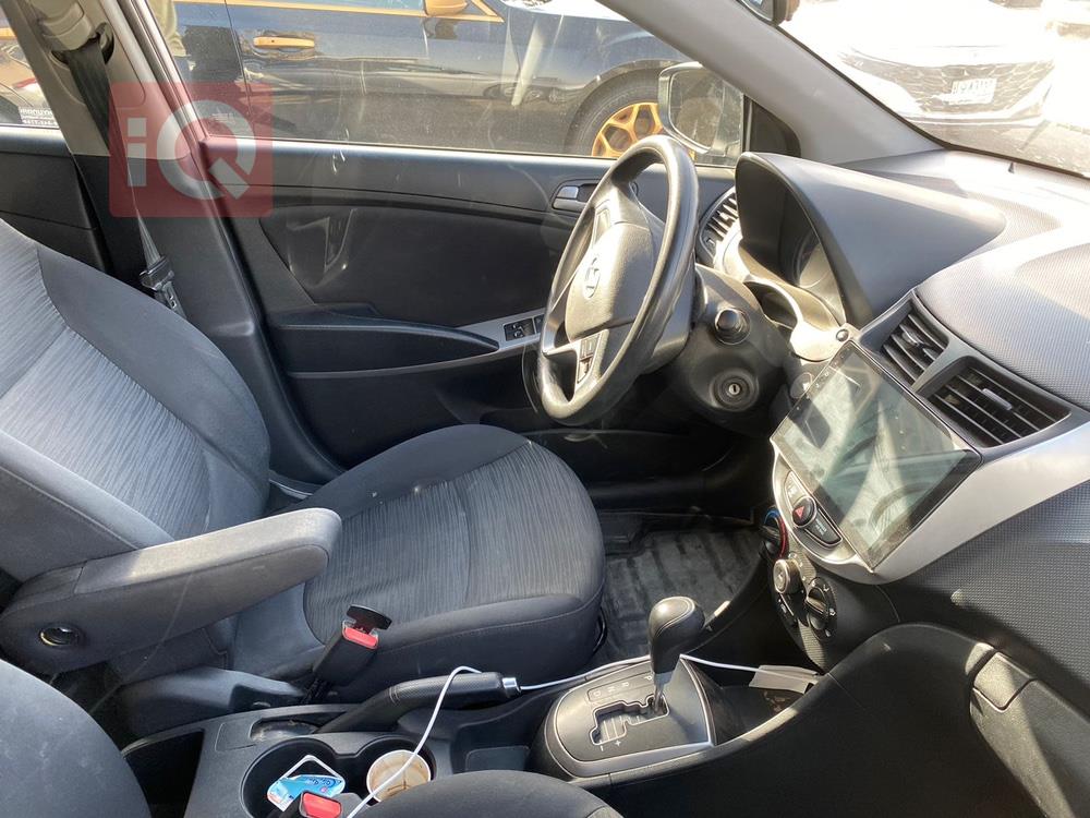 Hyundai Accent